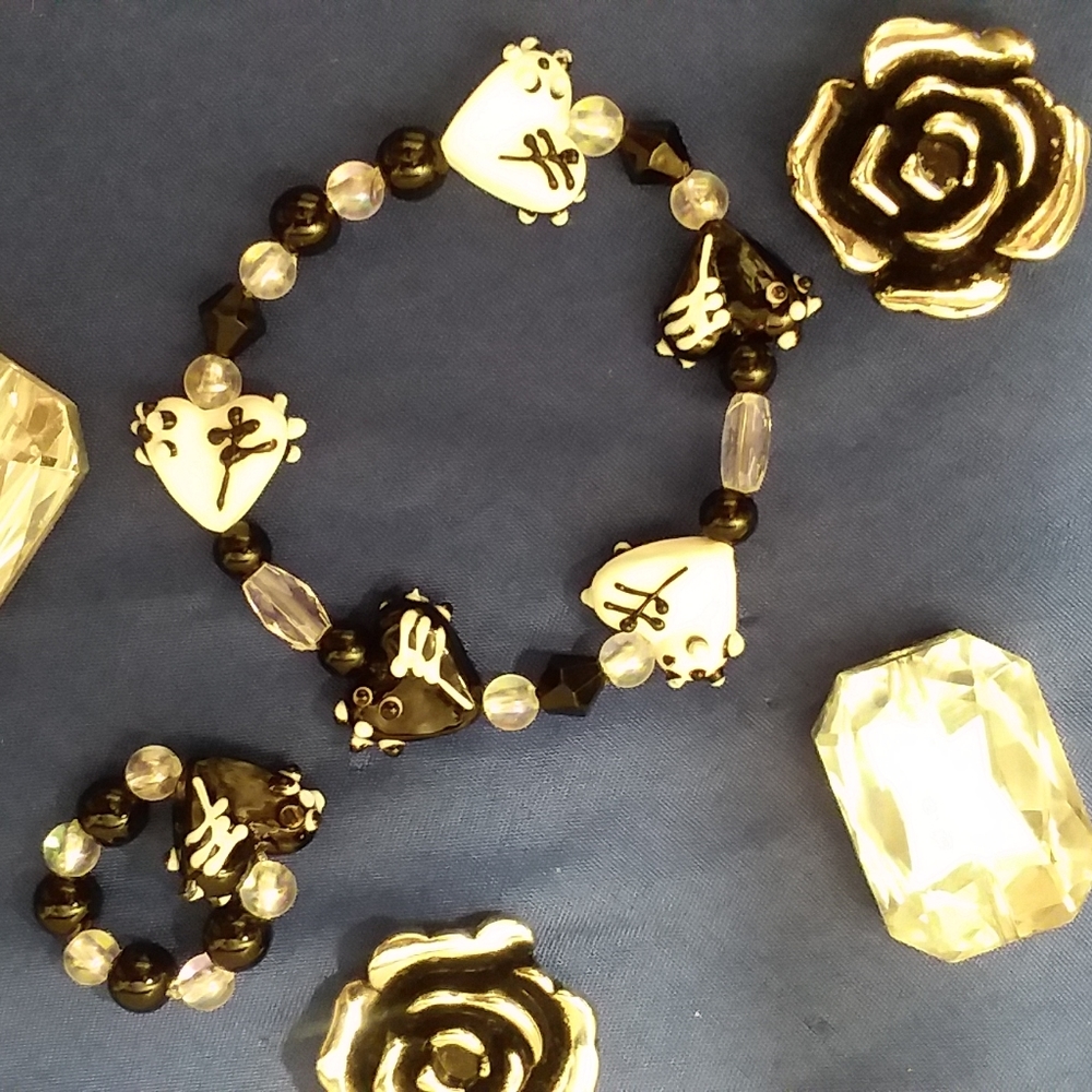 Bracelet and ring sets